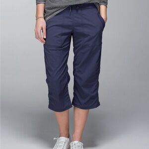 Lululemon Studio Crop size 4